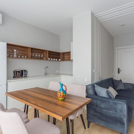 Nova Concierge Aparthotel Батумі Екстер'єр фото